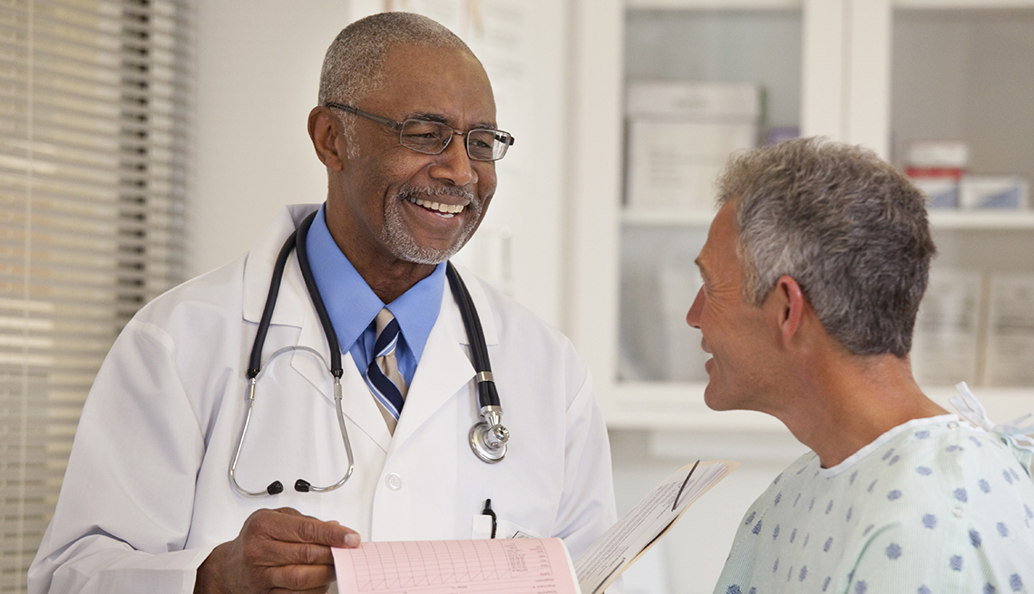 A MI ESPOSO LE ESTÁ CRECIENDO EL PECHO 